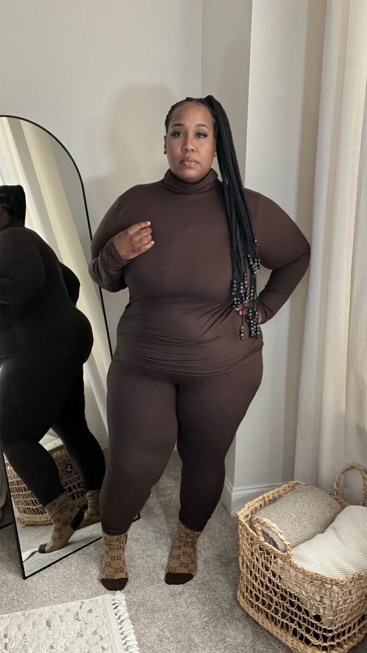 The "Curvy Buttery Soft" 2 Piece Leggings Set - Chocolate